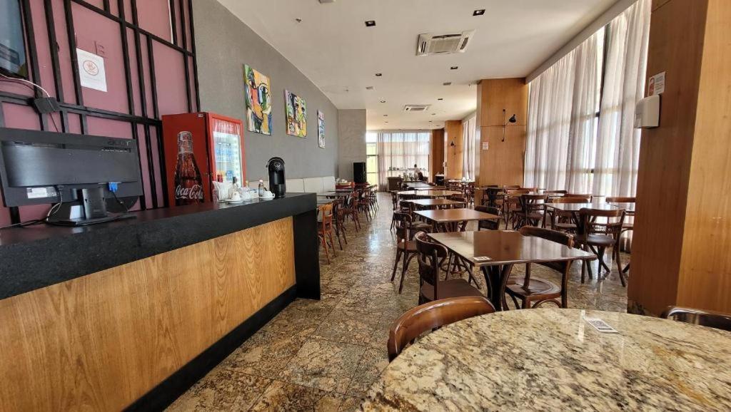 Plaza Apartment *